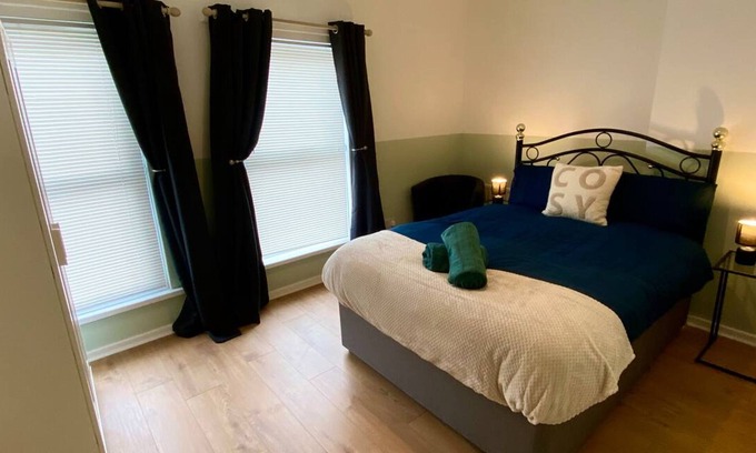 Belfast City Centre House | 2BR City Side House in Belfast