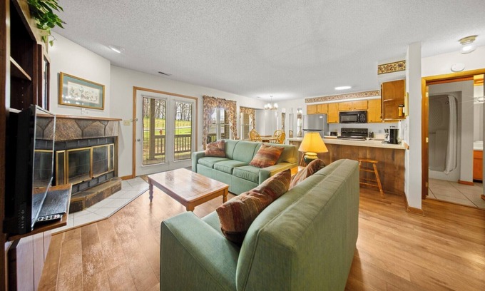 Lake Tansi House | 2BR Townhome- Escape to Crossville Lake Tansi