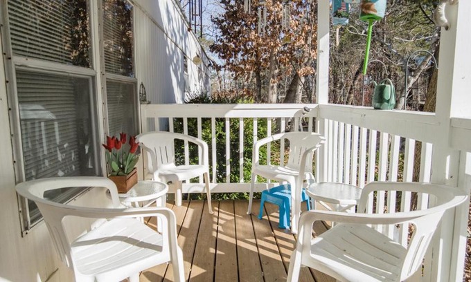 Hollister House | 2BR Walk-In Home - Near Table Rock State Park - FREE TICKETS INCLUDED - CASA