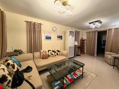 Buhangin House | 2BR with Mini Conference room VA Haven near Airport