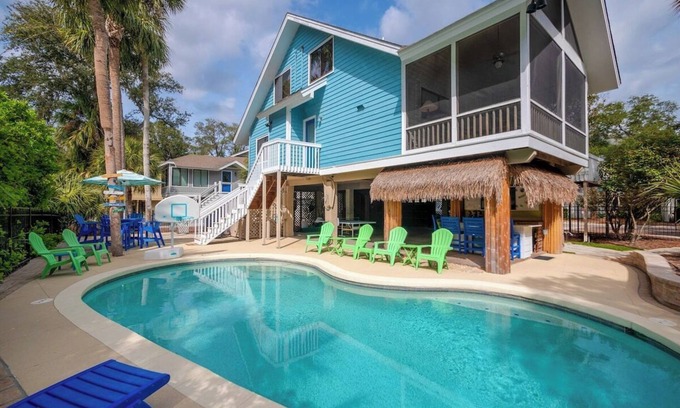 North Forest Beach House | 2nd Row 5 Bed 3 and one half Bath Pet Friendly Ocean View Beach House