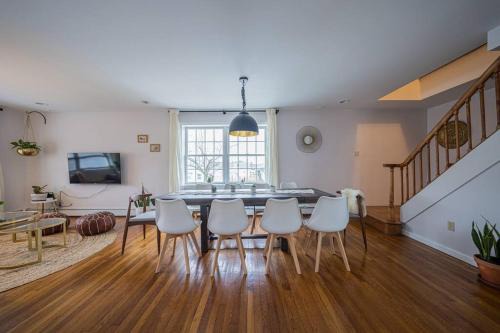 Atlantic City House | 2Units 4BR 3BA Cape Cod Designer House