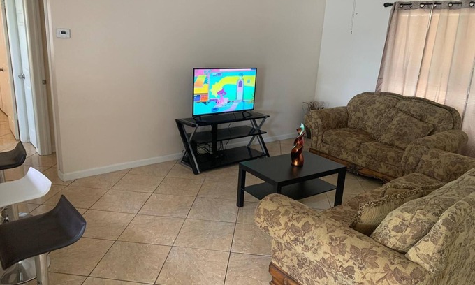 Union Park House | 2x1 Home 10 minutes from UCF