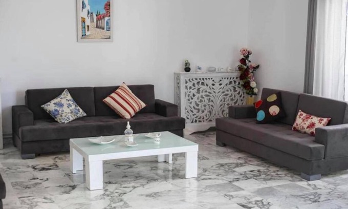 La Marsa Apartment | 3 Bdrs duplexe with a sea view