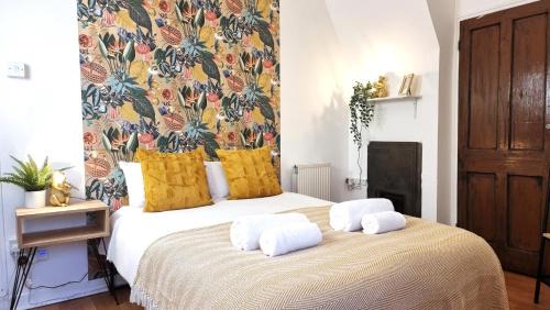 Peninsula Apartment | 3 bed flat O2 arena Dyson house