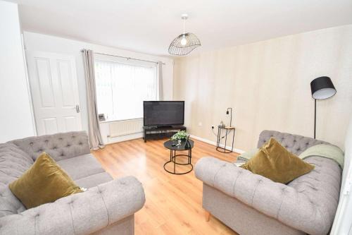 Vauxhall House | 3 Bed House, Sleeps 5, Walking Distance to Centre