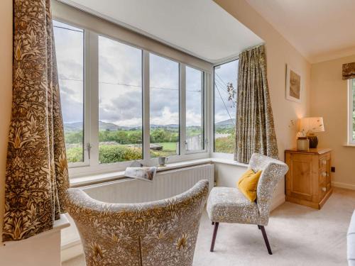 Oswestry House | 3 Bed in Llanrhaeadr Ym Mochnant 85799