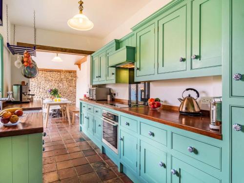 Holt House | 3 bed in Holt 87147