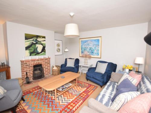 Kettlestone House | 3 Bed in Kettlestone KT037