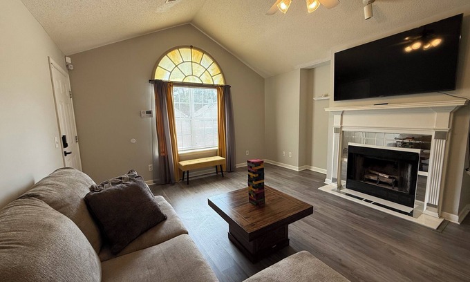 Houston County House | 3-bedroom 2 bath house in pleasant Warner Robins - Reach out for Special Pricing