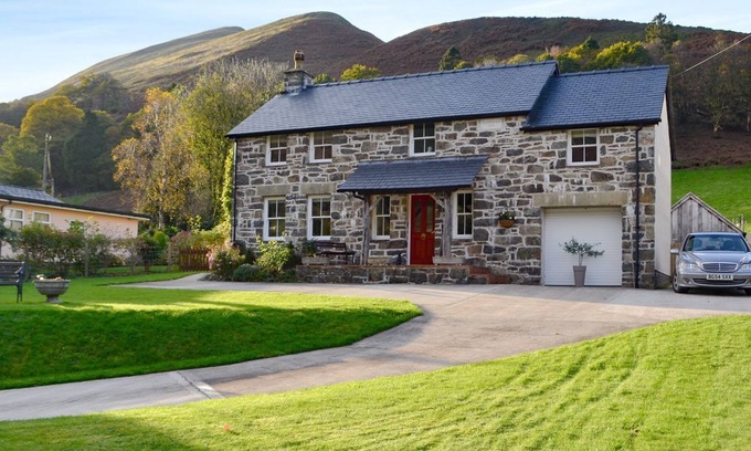 Mawddwy Cottage | 3 bedroom accommodation in Llanymawddwy, near Dolgellau