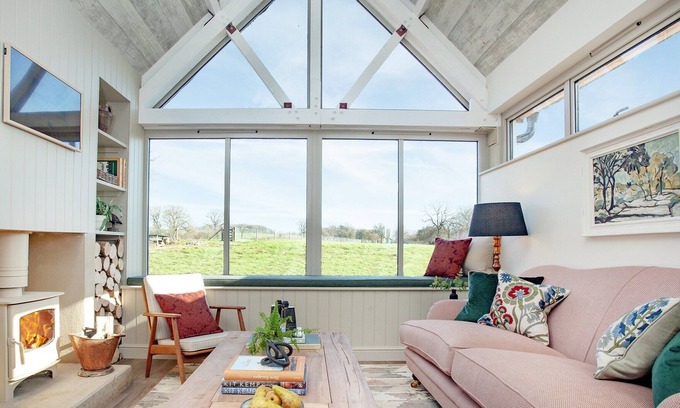 Willand Cottage | 3 bedroom accommodation in Kentisbeare, near Cullompton