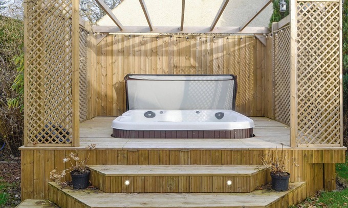 Bridgend of Lintrathen Cottage | 3 bedroom accommodation in Bridgend of Lintrathen, near Forfar