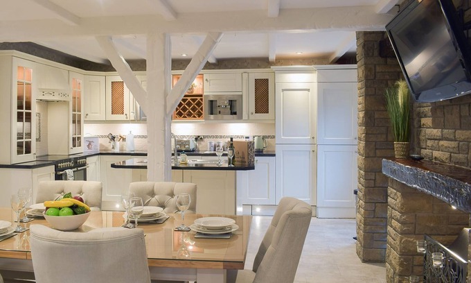 Kilbirnie Cottage | 3 bedroom accommodation in Kilbirnie