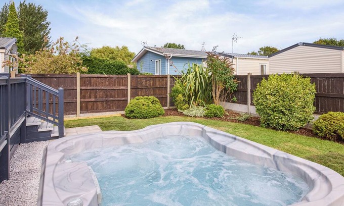 Llanasa Ski Chalet | 3 bedroom accommodation in Talacre, Holywell