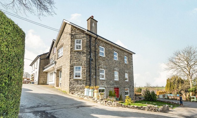 Cilcennin Cottage | 3 bedroom accommodation in Cilcennin, nr Aberaeron