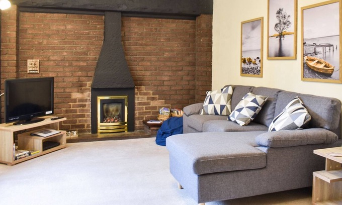 Allonby Cottage | 3 bedroom accommodation in Allonby, near Maryport