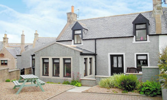 Banff Cottage | 3 bedroom accommodation in Whitehills, near Banff