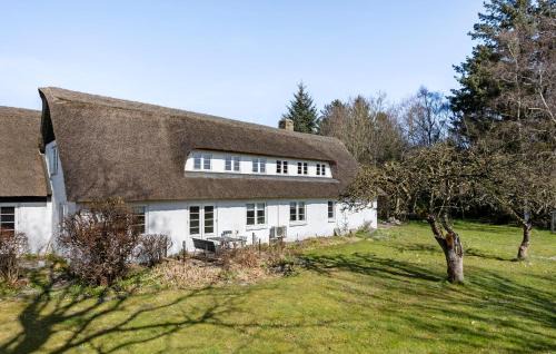 Helberskov Strand House | 3 Bedroom Amazing Home In Hadsund