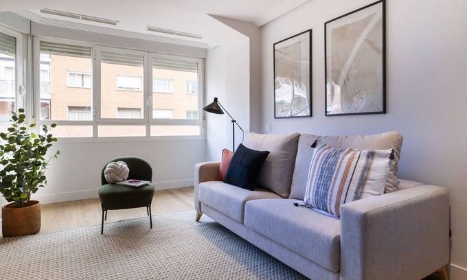 Nueva Espana Apartment | 3 bedroom apartment in La Castellana Sharing Co.