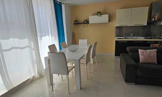 Madliena Apartment | 3-Bedroom Apartment with Front Sea View, 200 sqm