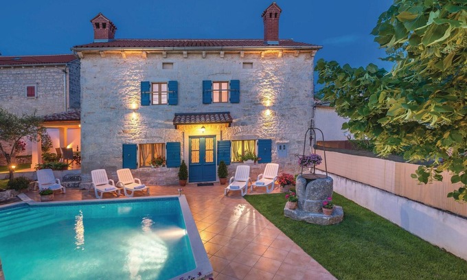Orbanici House | 3 bedroom awesome home in Orbanici