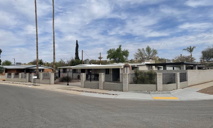Tucson House | 3-bedroom building in enjoyable Tucson with AC, WiFi