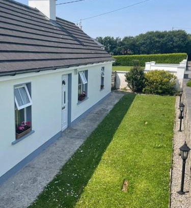 Doolin House | 3 bedroom farmhouse in the Lahinch area.