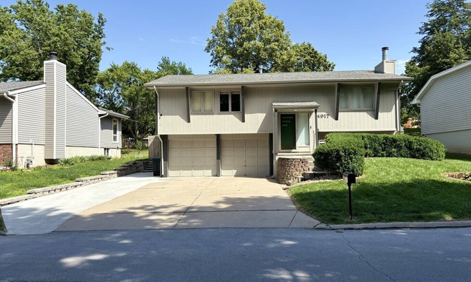 Millard House | 3 Bedroom - Gym - Office - Patio/Grill - Parking - Privacy