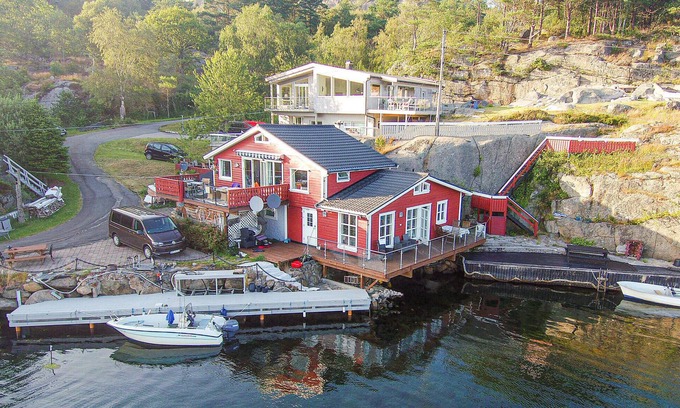 Lyngdal House | 3 bedroom lovely home in Lyngdal