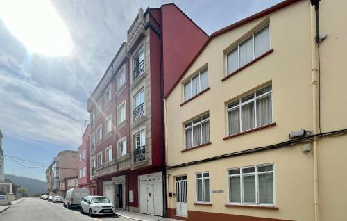 Cerdeira Apartment | 3 Bedroom Nice Apartment In A Coruña