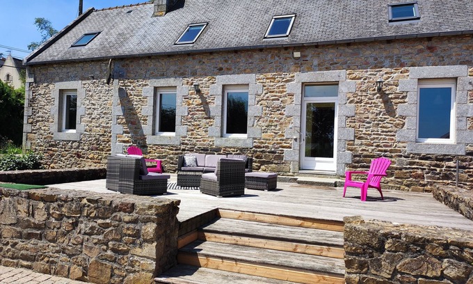 Coatreven House | 3 Bedroom Private vacation home in Coatréven