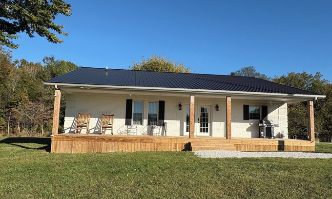 Mammoth Cave House | 3-Bedroom Super Nice home bordering Mammoth Cave National Park