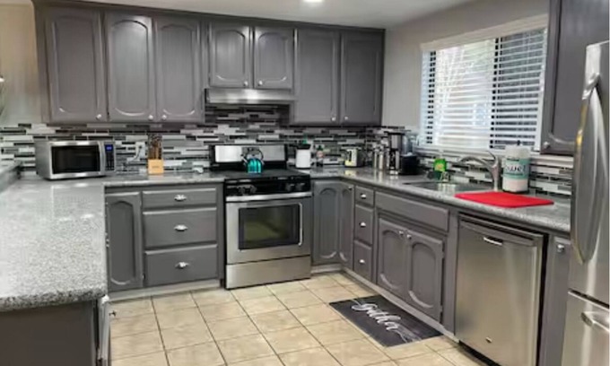 Modesto House | 3-bedroom townhome in tranquil Modesto with AC