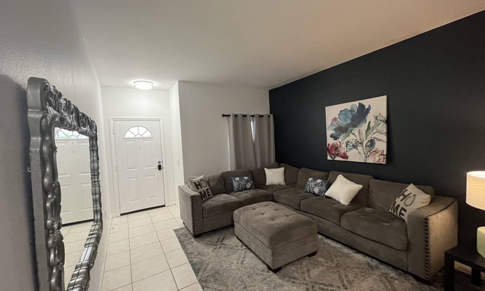 Braden River House | 3-bedroom townhome in lovely Bradenton with AC, WiFi, fitness room