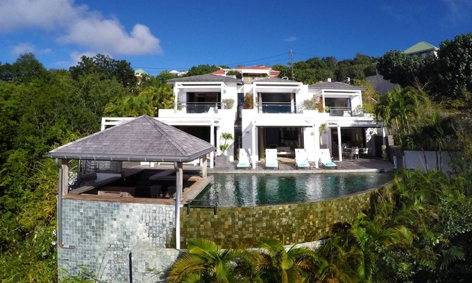 Lurin Villa | 3-bedroom villa located in Lurin within minutes of the beach and shopping