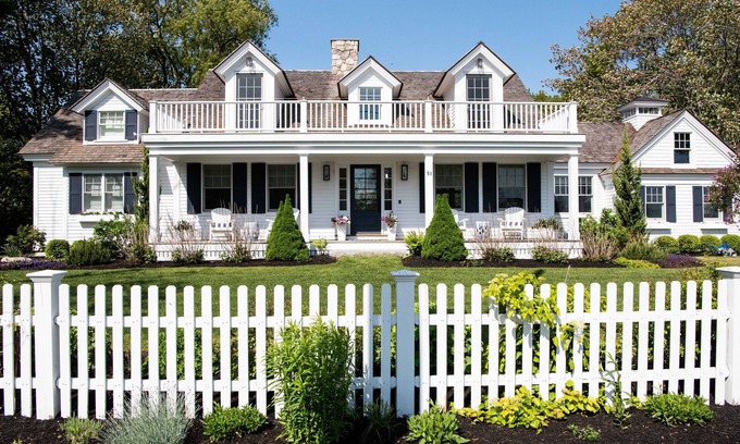 Cape Porpoise House | 3 Beds, 3.5 Baths, Upscale Home with Cape Porpoise Harbor Views