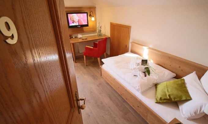 Silberberg Apartment | 3* Einzelzimmer mit Balkon und Abendsonne