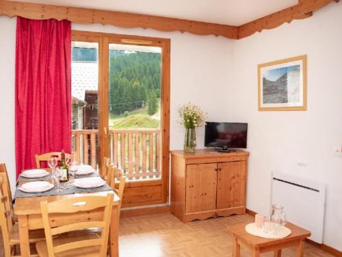Puy-Saint-Vincent Apartment | 3 Pièces avec Balcon pour 6 - Puy-Saint-Vincent - FR-1-504-130