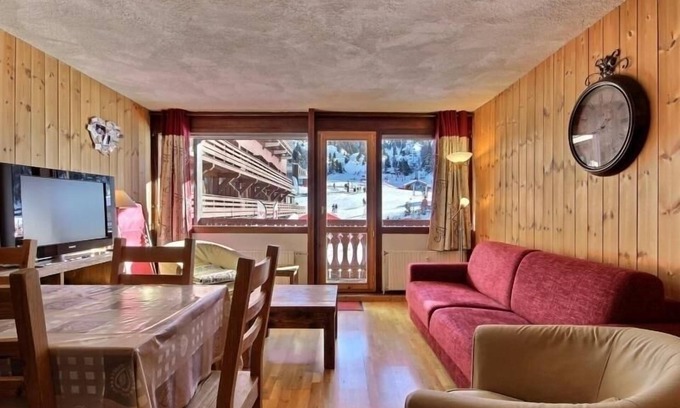 Plagne Centre Apartment | 3-room apartment, south balcony, ski-in/ski-out, WiFi, 6 ppl