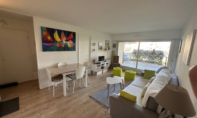 Cabourg Apartment | 3-room apartment with garden, for 6, internet, near Grand Hotel de Cabourg