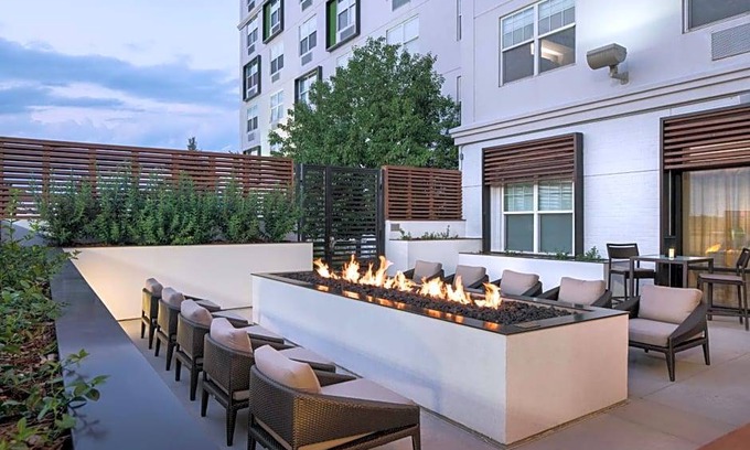 Gateway Hotel | 3-Star Hotel ∙ Courtyard Denver Airport at Gateway Park