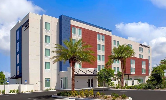 Punta Gorda Hotel | 3-Star Hotel ∙ SpringHill Suites by Marriott Punta Gorda Harborside