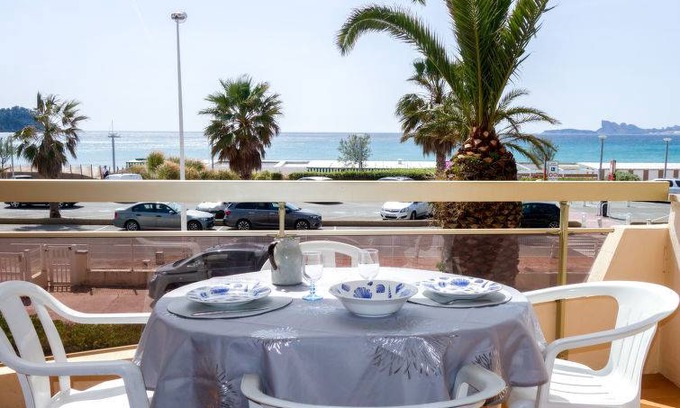 Saint-Cyr-sur-Mer Apartment | 30 m² Apartment ∙ 1 bedroom ∙ 2 guests