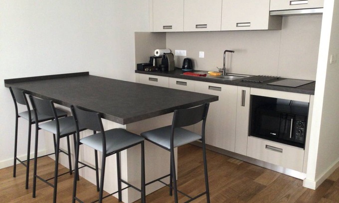 Saint - Aubin - Dupuy Apartment | 30 m² Studio flat ∙ 1 bedroom ∙ 1 guest