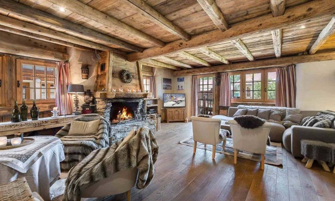 Le Raffort Apartment | 300m from ski slopes, sauna, balcony, fireplace or stove, parking, tv, 220m², Méribel