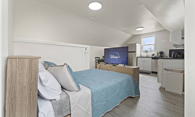 Nampa Apartment | 300Mbps°Smart TV°Full Kitchen°Self Check-In°W/D