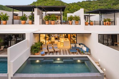Santa Maria Huatulco Villa | 3025 - Casa Parota