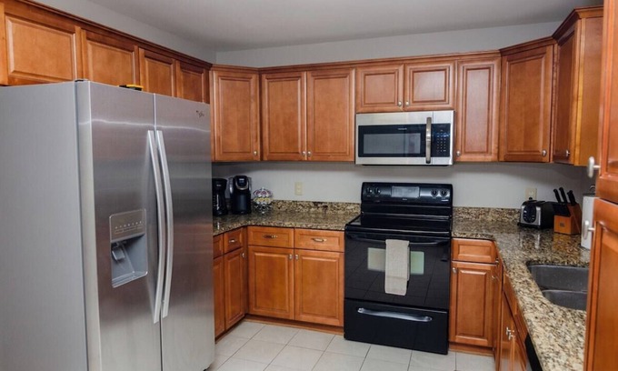 Franklin House | 306 Wedgewood · Huge Bonus with Foosball, 1 mile DowntownFranklin