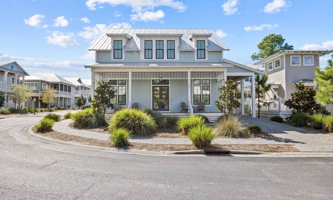 Lakeside at Blue Mountain Beach House | 30A Aqua Vista by AvantStay | Golf Cart Included, Pool Acess, Walk to Beach